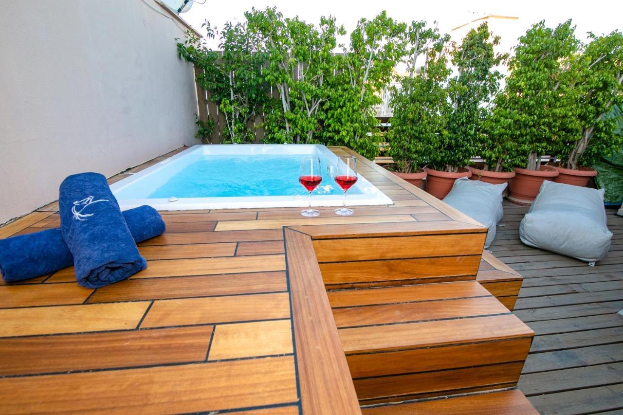 Apartamento Beautiful Penthouse In Athens With Outside Jacuzzi Exterior foto