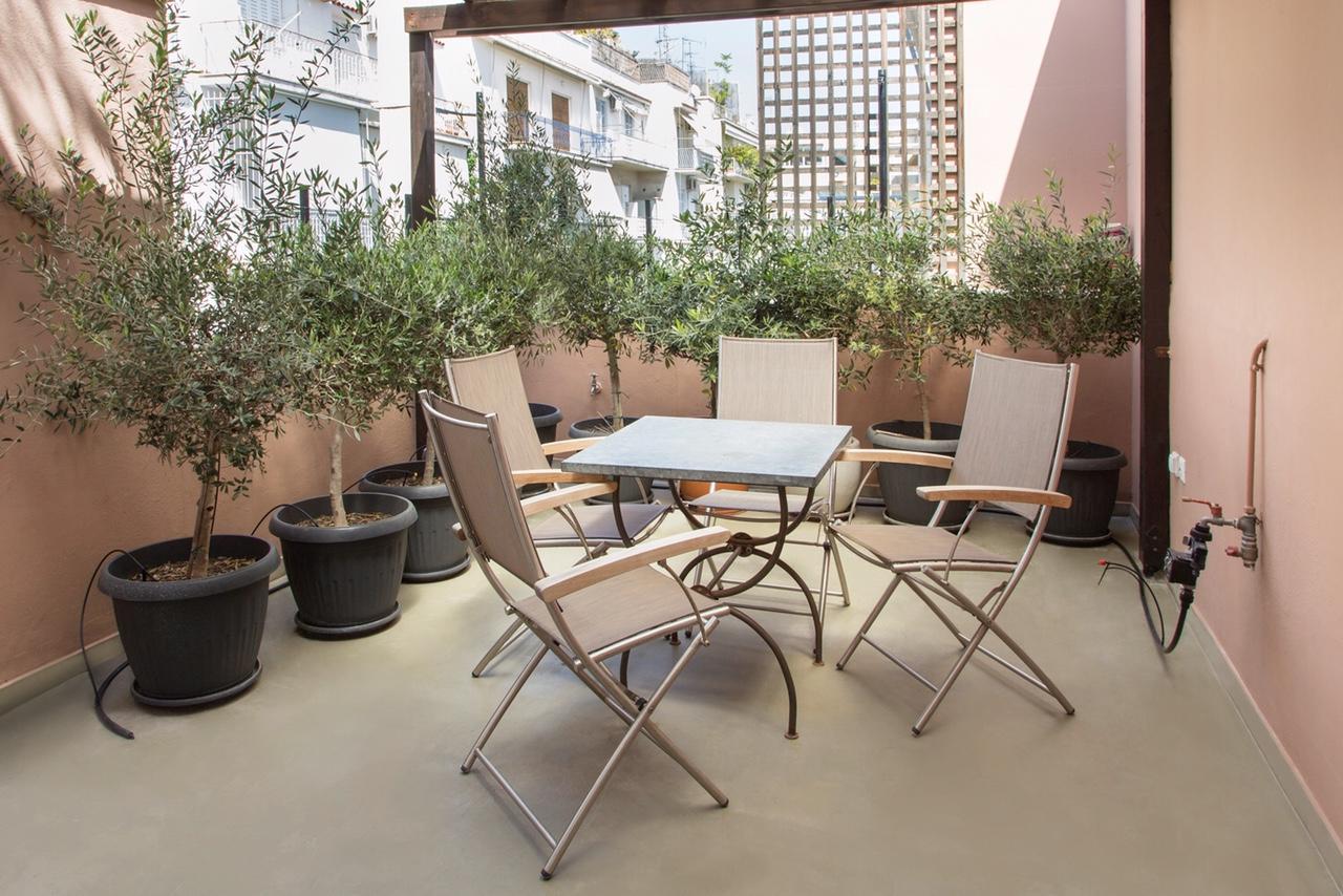 Apartamento Beautiful Penthouse In Athens With Outside Jacuzzi Exterior foto