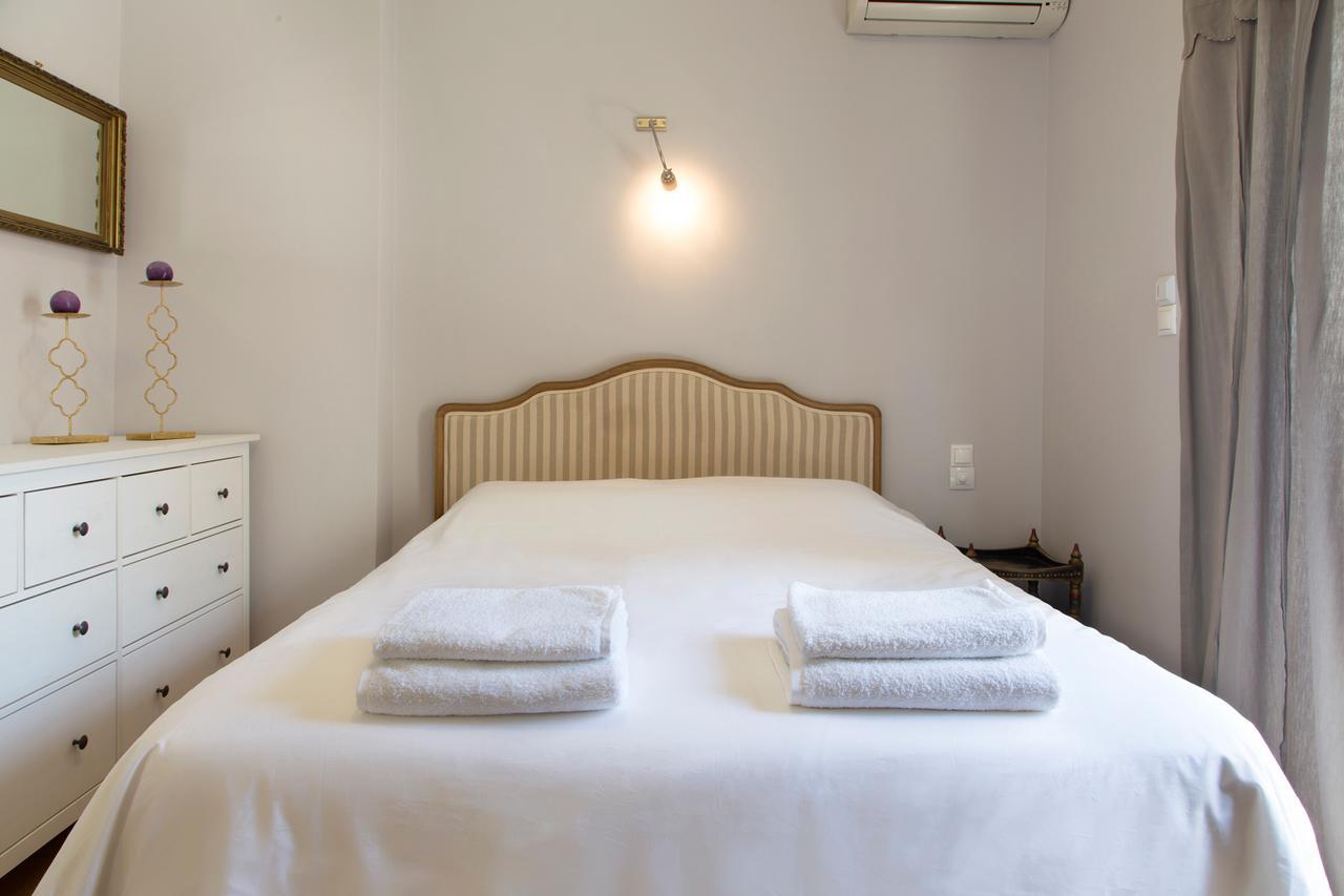 Apartamento Beautiful Penthouse In Athens With Outside Jacuzzi Exterior foto